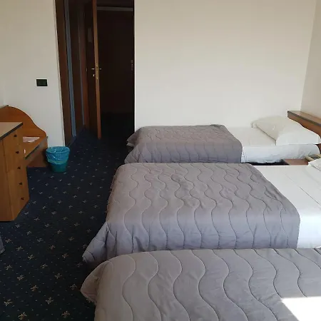 Quadrifoglio Hotel